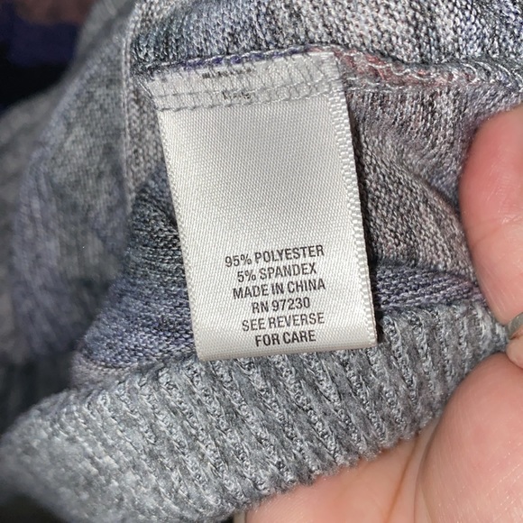 ✅Sunday Long Sleeve Sweater with criss cross back - Picture 6 of 7